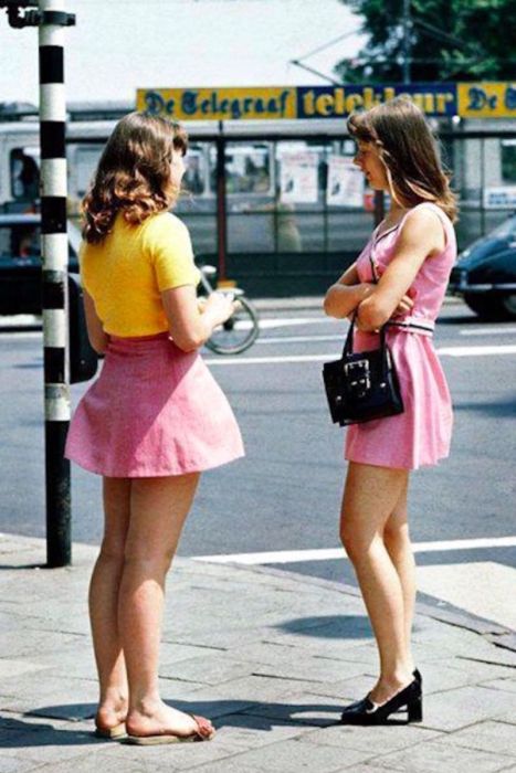 Сексуальные наряды девушек 70-х годов