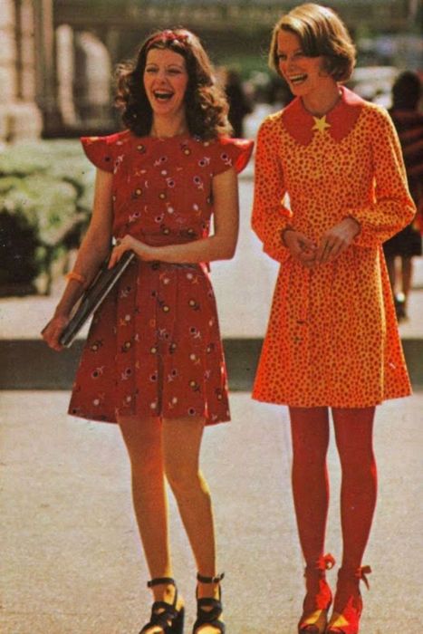Сексуальные наряды девушек 70-х годов