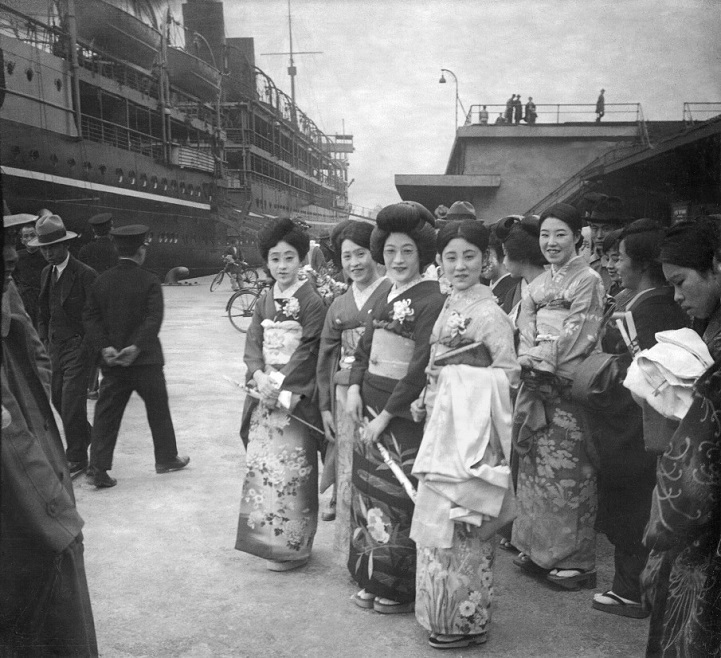 Шанхай 1930-х годов на черно-белых фотографиях