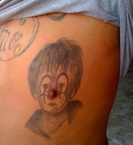 Странные и нелепые татуировки, сделанные на сосках