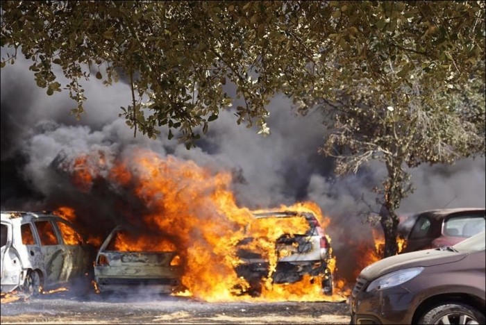 В Португалии на музыкальном фестивале сгорели 422 автомобиля