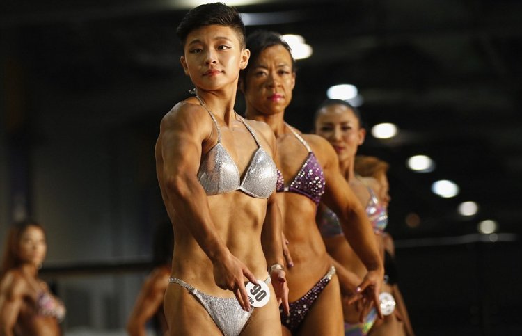 Соревнования по бодибилдингу среди женщин в Гонконге