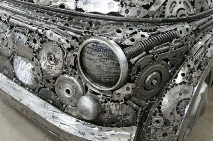 Автомобили, созданные из металлолома