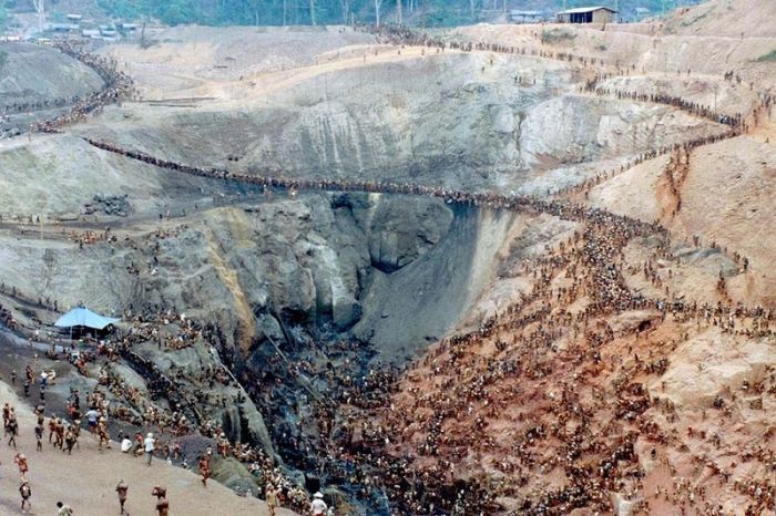 Золотая лихорадка на бразильском руднике Серра Пелада в 1986 году