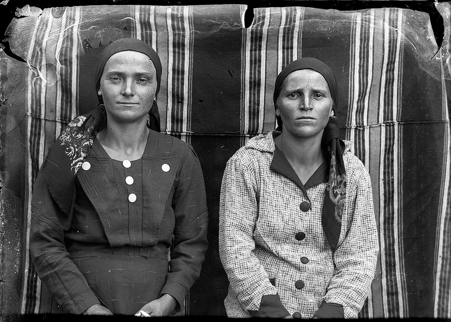 Архив румынского фотографа Костикэ Аксинте, который снимал с 1925 года