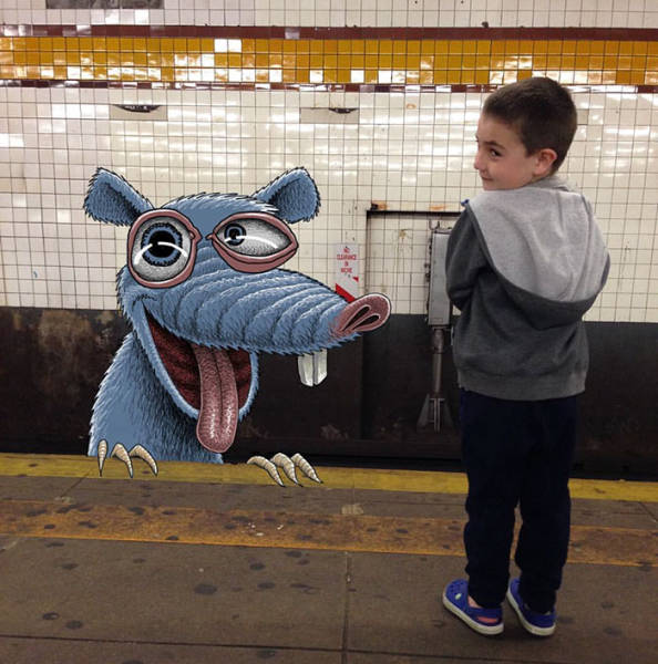 Забавные монстры в нью-йоркском метро