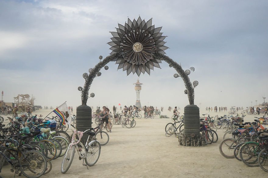 Сюрреалистические фотографии c фестиваля Burning Man от Виктора Хабчи