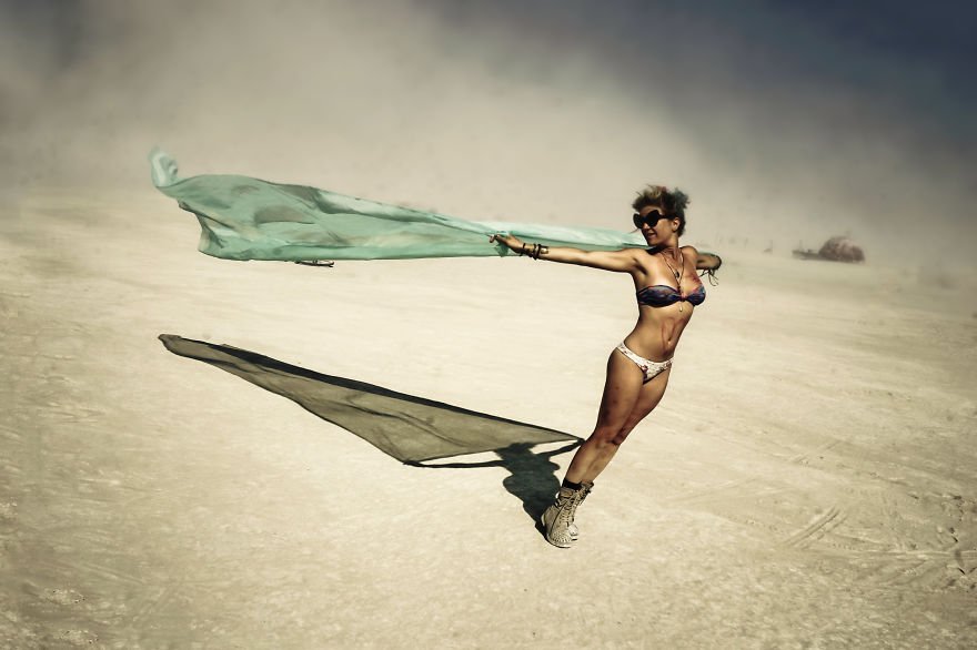 Сюрреалистические фотографии c фестиваля Burning Man от Виктора Хабчи