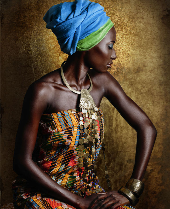 10 современных африканок в нарядах предков