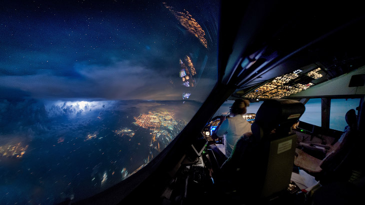 Гроза из кабины пилотов и другие удивительные снимки