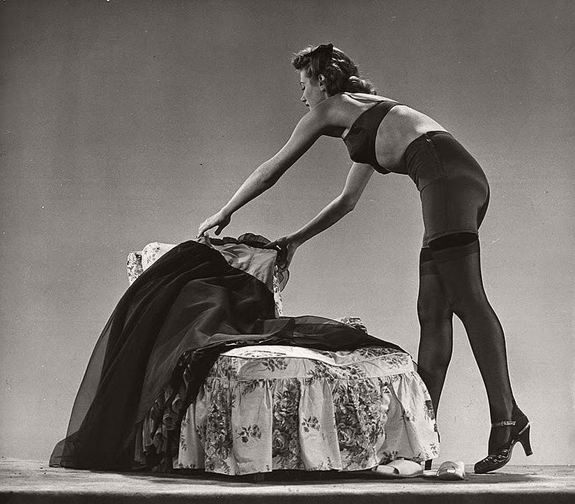 Винтажный гламур: девушки в чулках 1940-1950-х