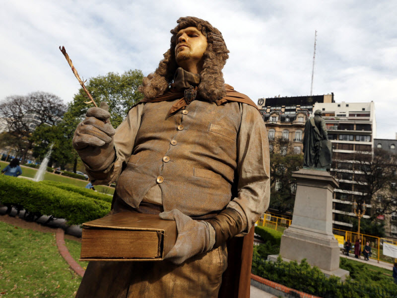 Конкурс живых статуй в Буэнос-Айресе