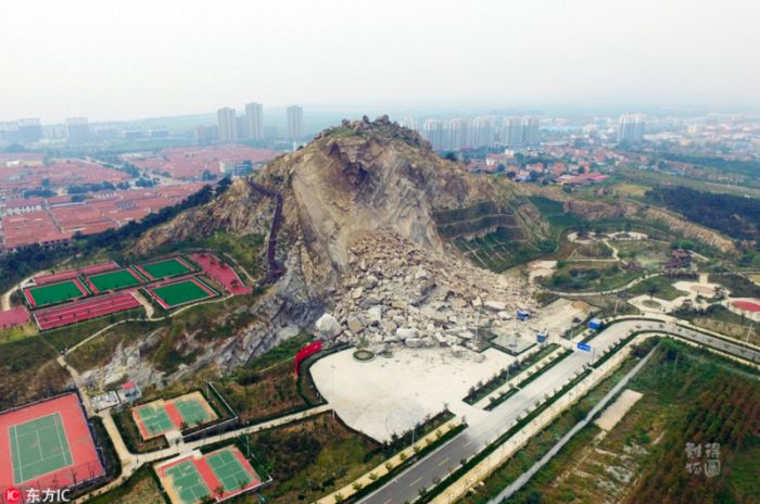 В Китае оползень разрушил только что построенный парк отдыха
