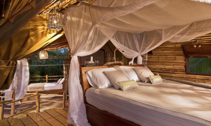 Райское место для отдыха: бамбуковый дом на дереве