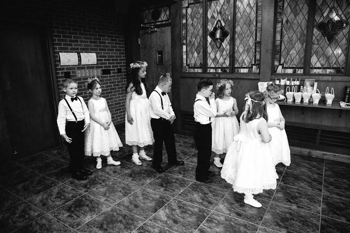 Учитель детей с синдромом Дауна пригласила весь класс к себе на свадьбу