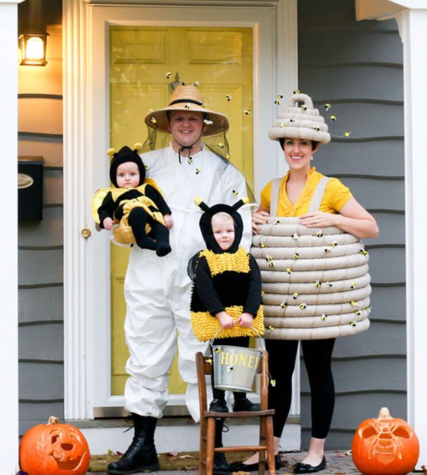Удивительные костюмы на Хэллоуин для родителей с детьми