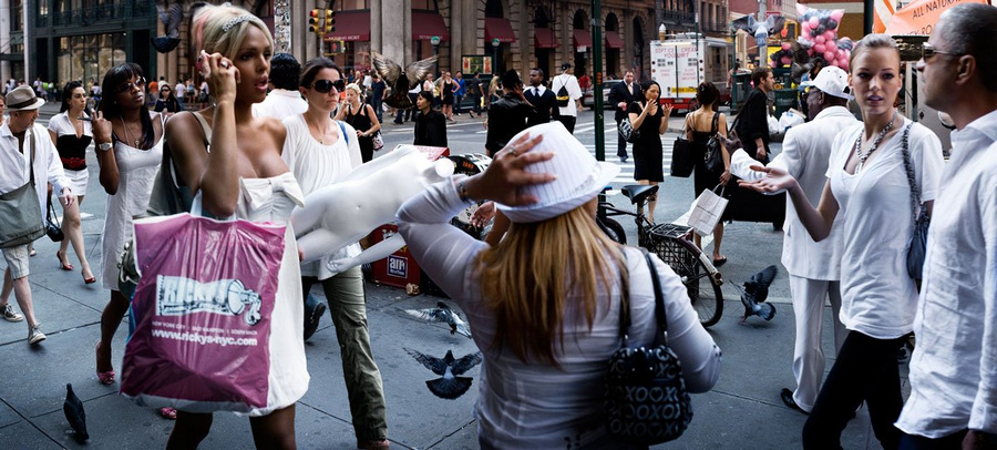 11 фотографий на городских улицах с удивительными совпадениями