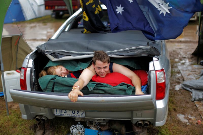 Грязный отдых австралийской деревенщины на фестивале Deni Ute Muster