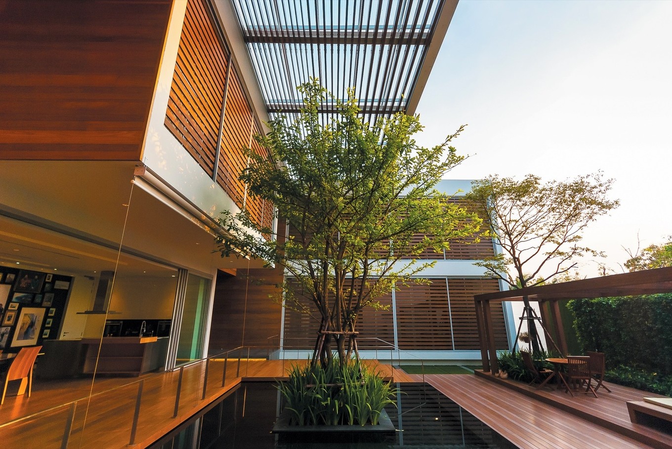 Природа и архитектура в проекте дома в Таиланде