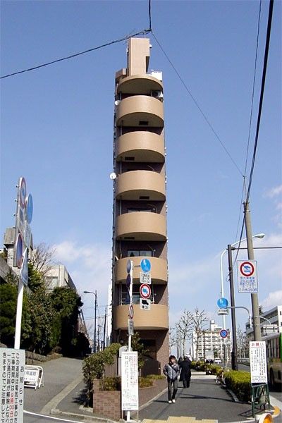 Узкие дома в Японии