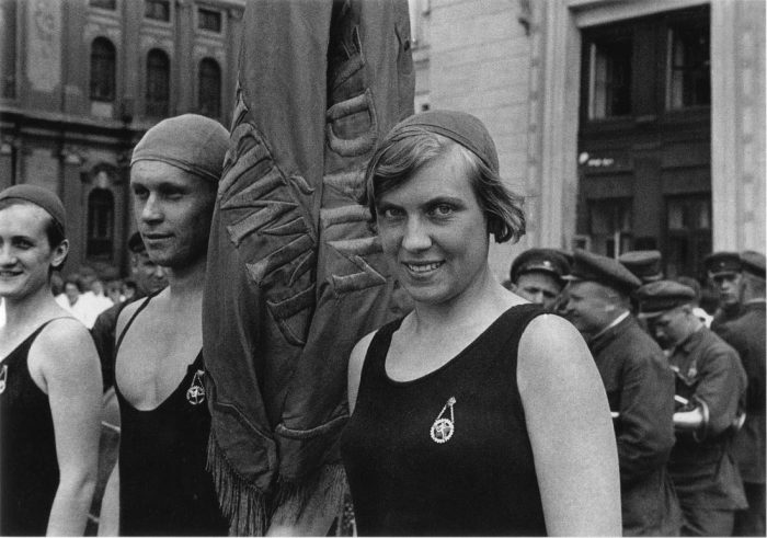 Советские физкультурники и спортсмены в ретро фотографиях
