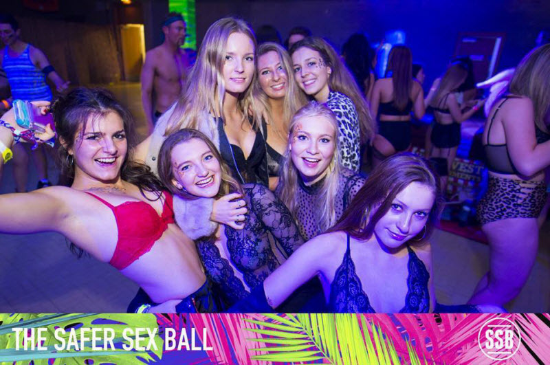 Благотворительная студенческая вечеринка The Safer Sex Ball