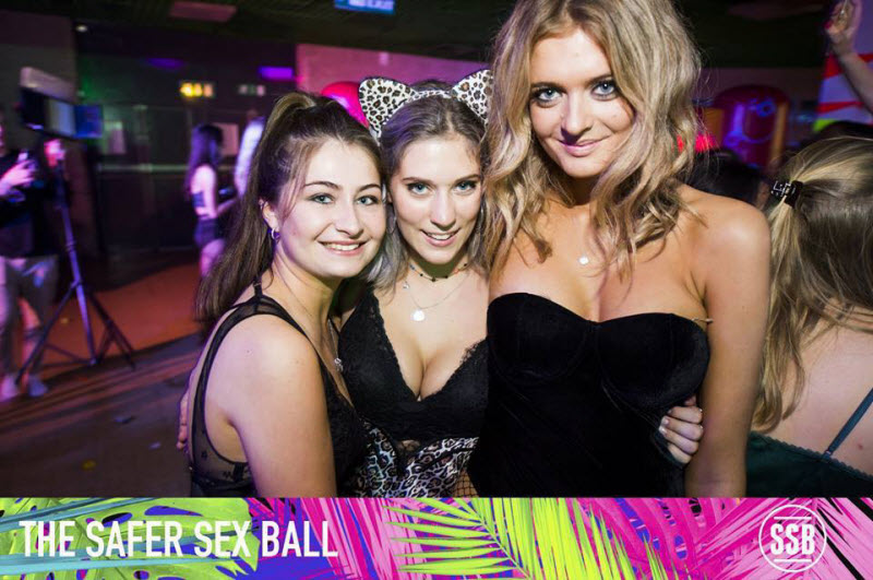 Благотворительная студенческая вечеринка The Safer Sex Ball