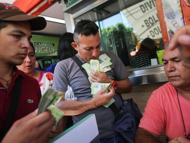 Инфляция в Венесуэле: деньги теперь взвешивают, а не пересчитывают