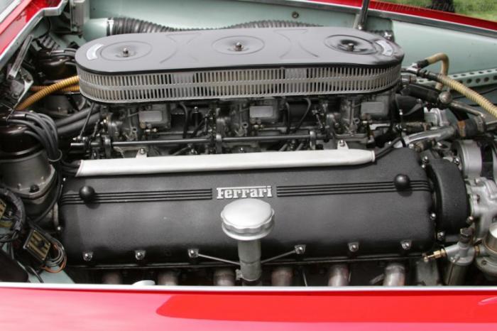 Интересный автомобиль Ferrari 410 Superamerica