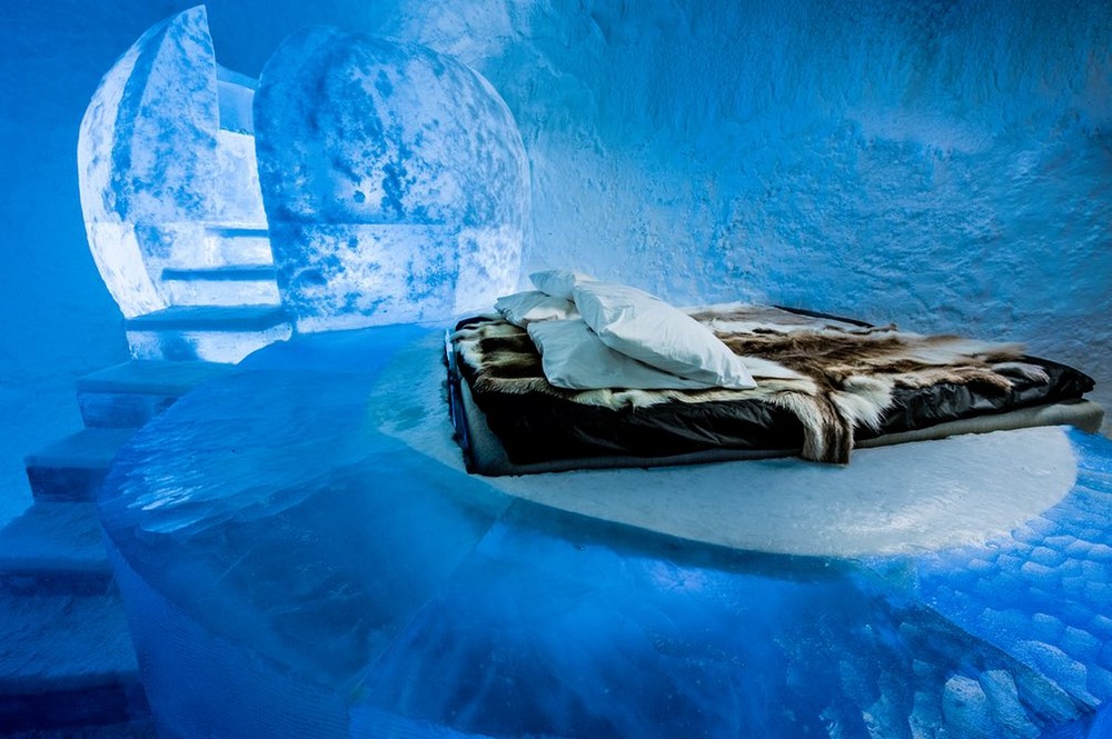 Волшебный ледяной отель в Швеции