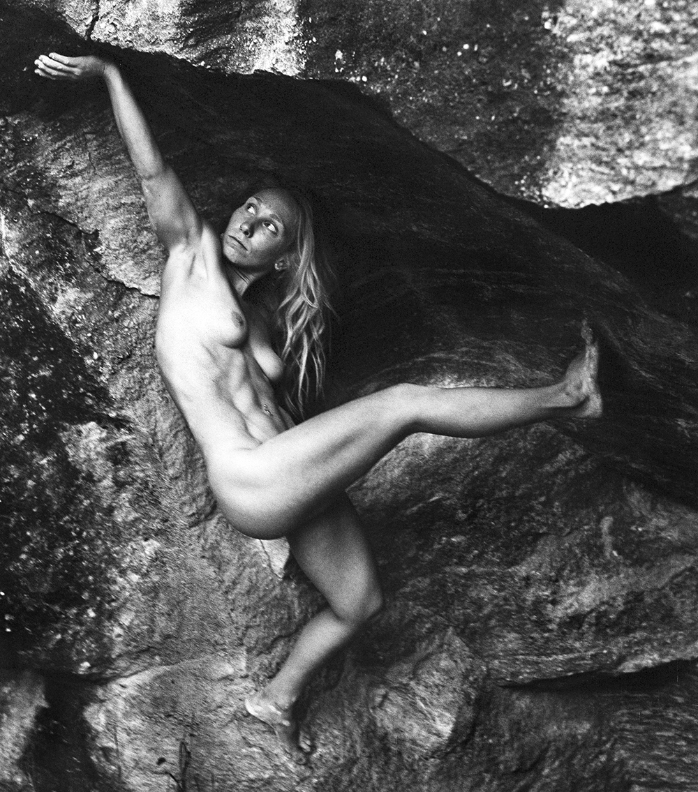 Эротический календарь Stone Nudes 2017 для настоящих скалолазов