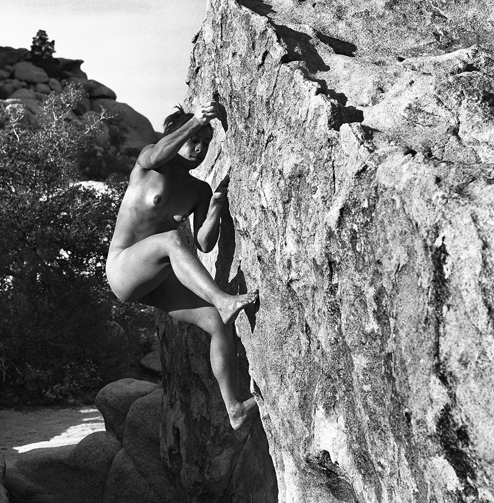 Эротический календарь Stone Nudes 2017 для настоящих скалолазов.