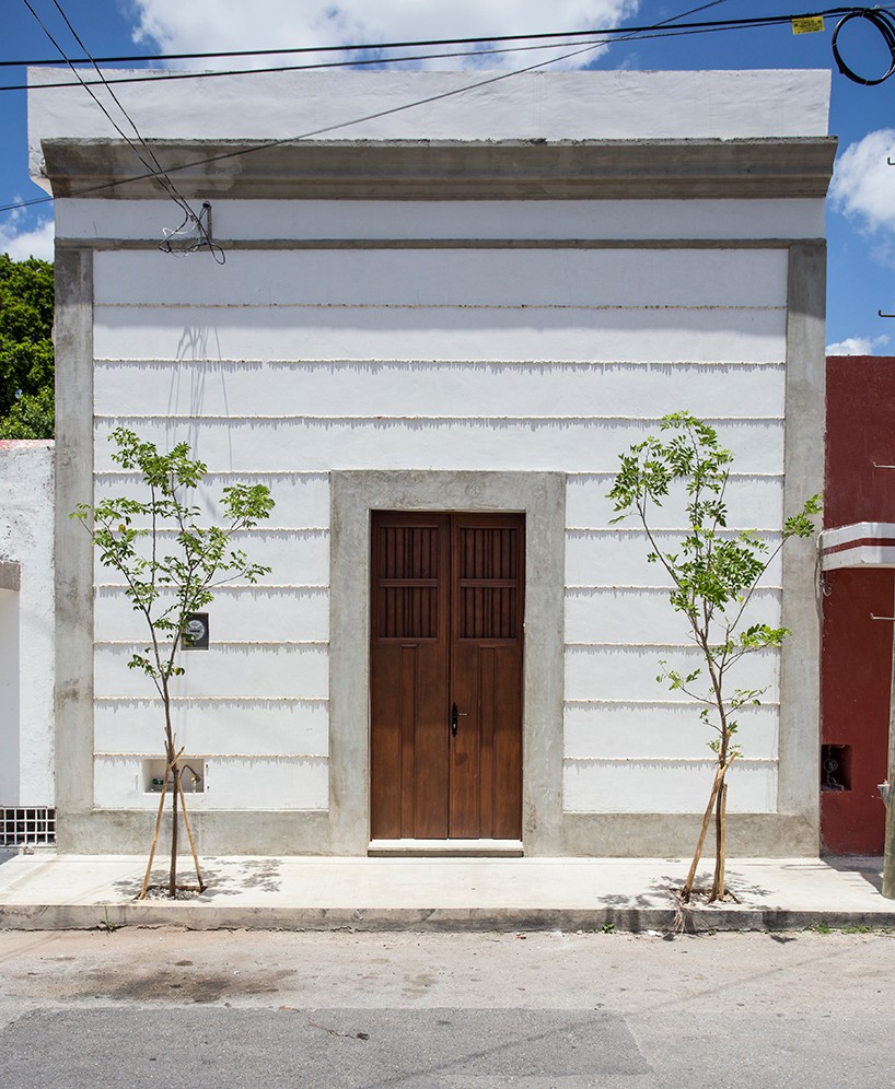 Частный дом из двух зданий в Мексике