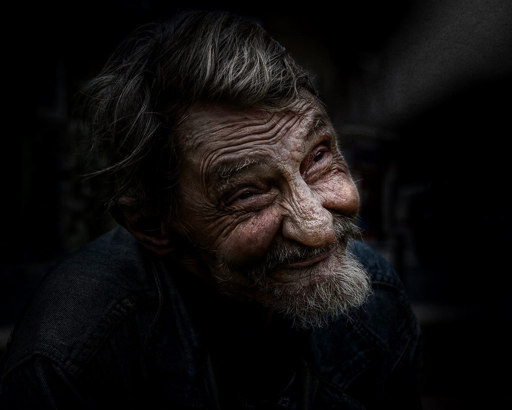 Выразительные портреты бездомных со всего мира