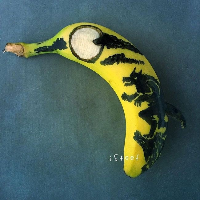 Забавные скульптуры из бананов от голландского художника
