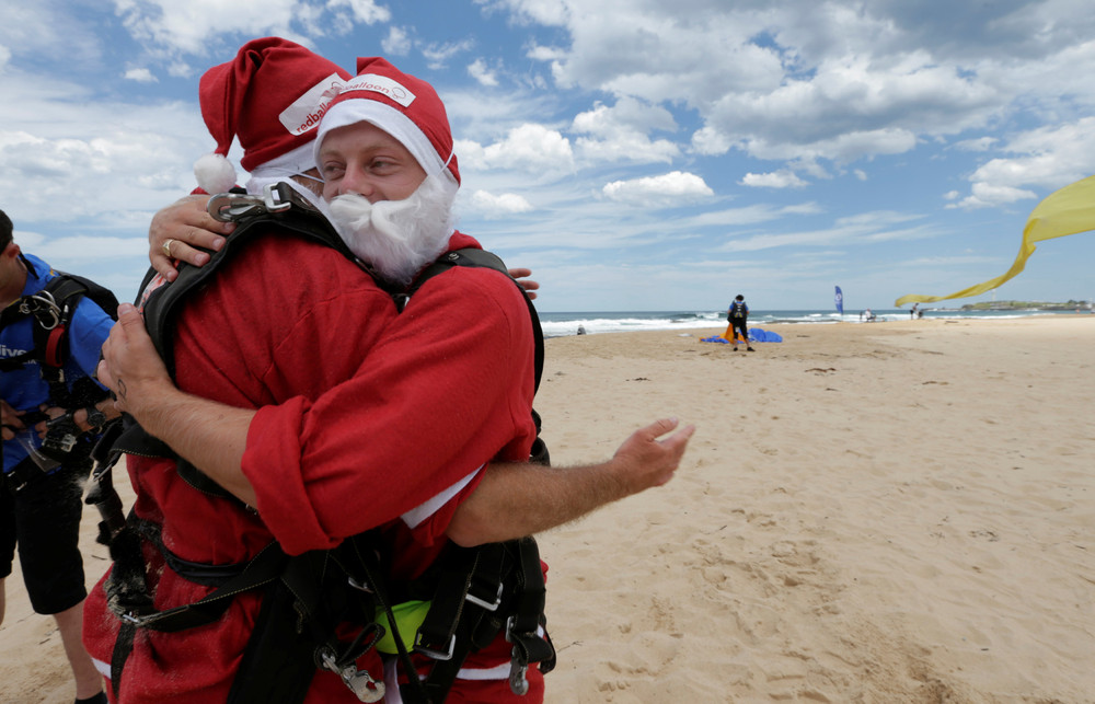 Рождественский рекорд парашютистов в Австралии