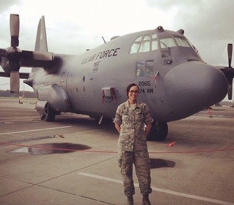 Кэрисса Литтлджон — военнослужащая ВВС США, которая стала моделью