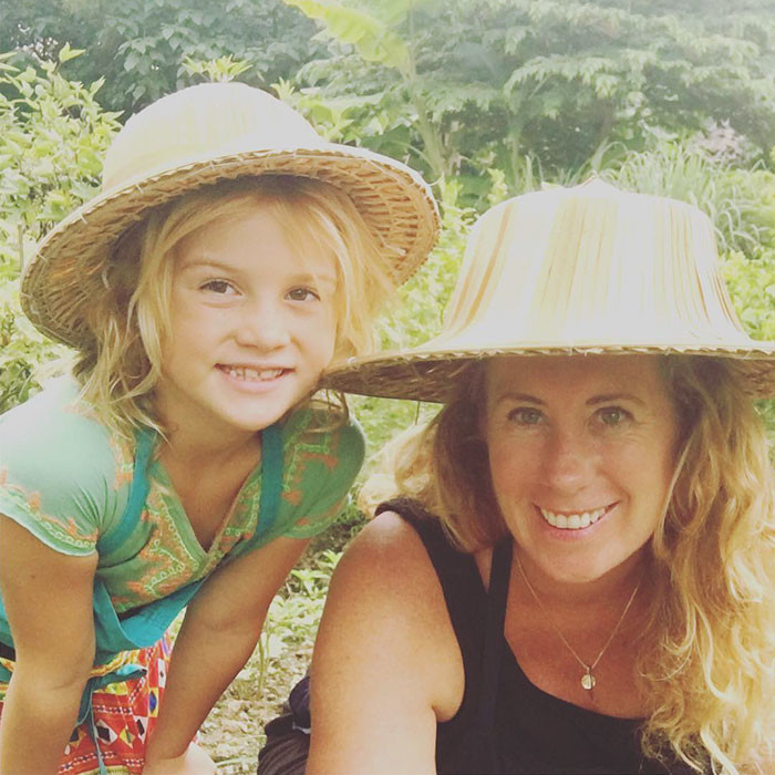 Австралийка потратила все сбережения на кругосветное путешествие с дочерью