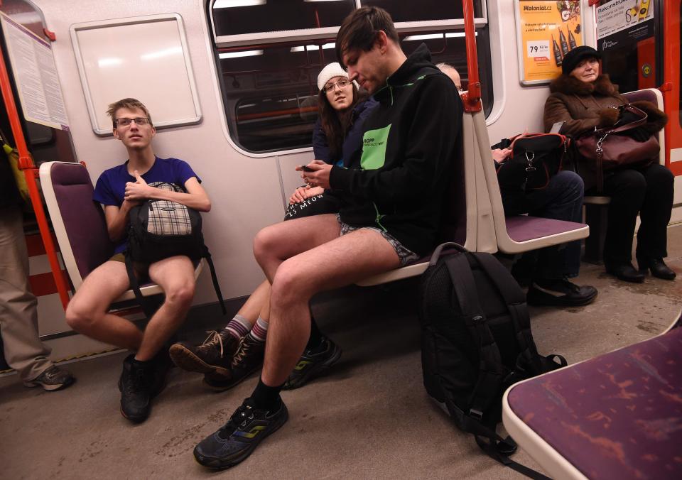 В метро без штанов 2017