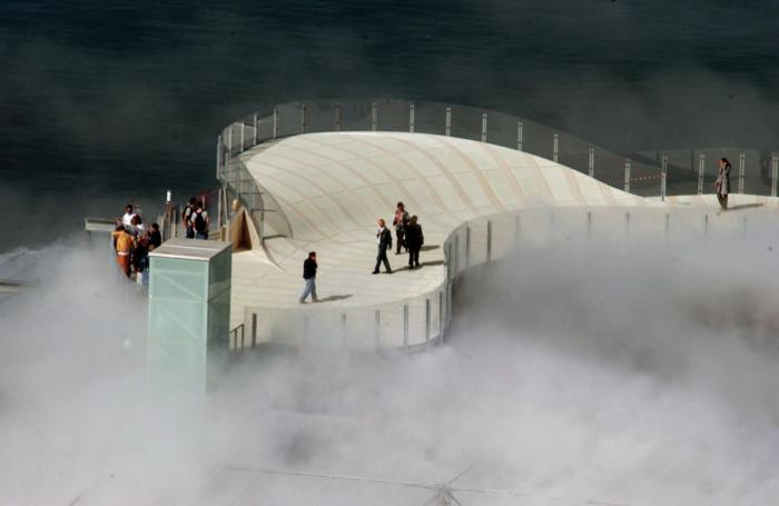 Здание из тумана - Blur Building