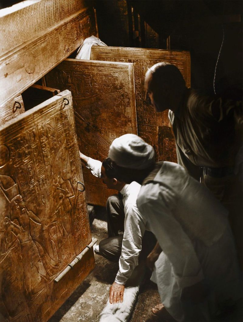 Колоризированные фотографии вскрытия гробницы Тутанхамона
