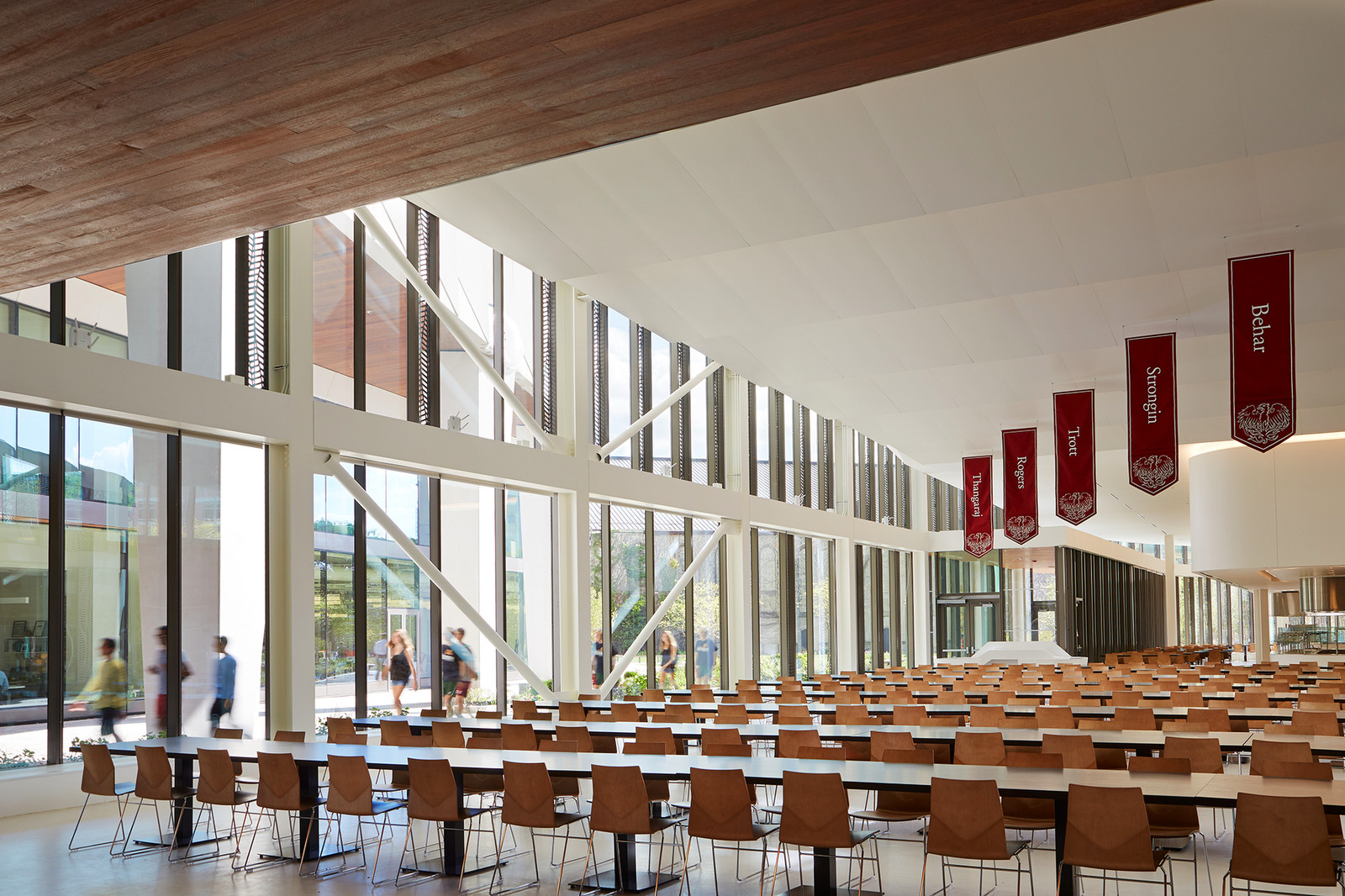 Комфортный и современный кампус университета в Чикаго