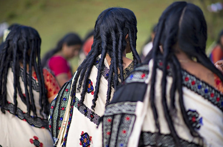 Женщины из племени тода, где царит матриархат