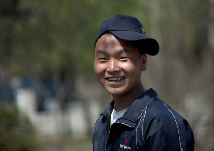 Как улыбаются жители Северной Кореи