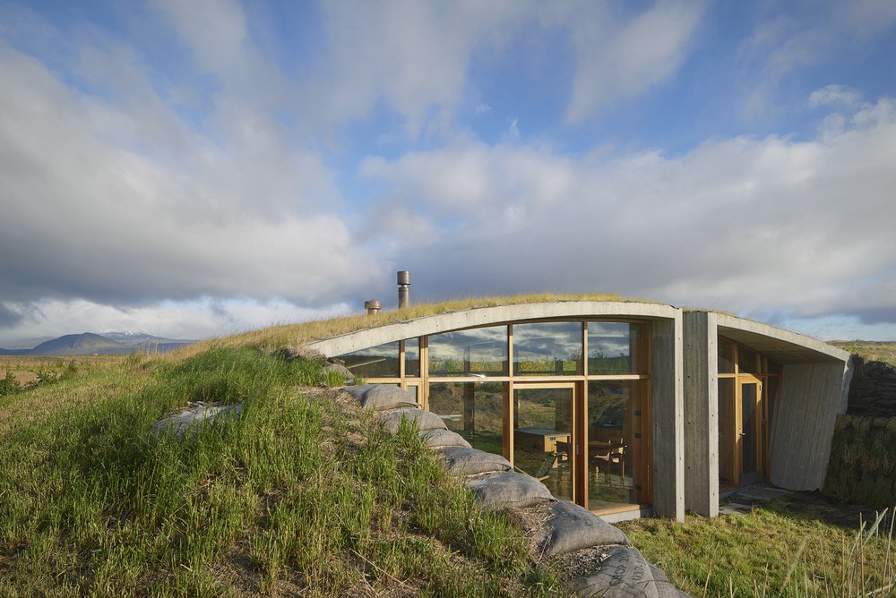 Дом среди природы в Исландии