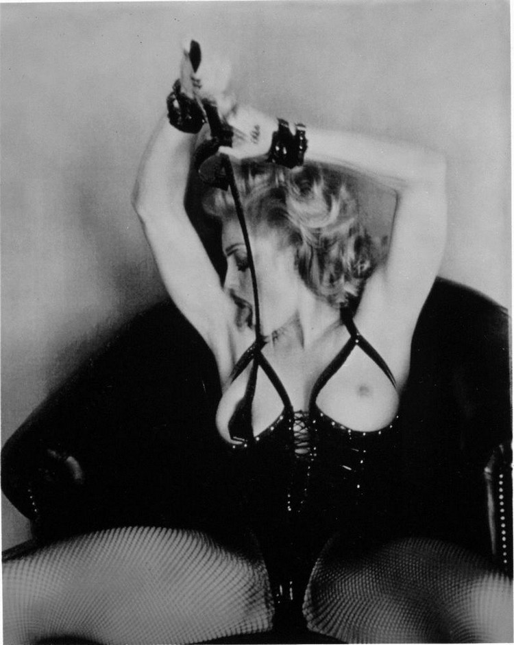 Мадонна в фотокниге Sex