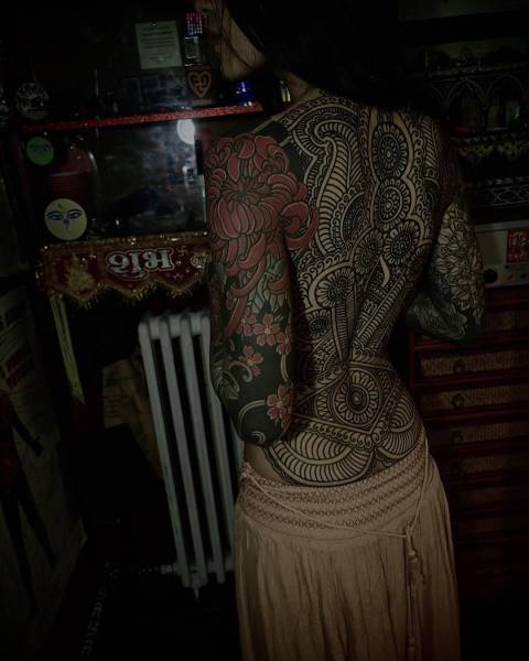 Великолепные татуировки на телах девушек