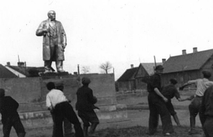 Советская деревня в объективе немецкого фотографа в 1941 - 1943 годах