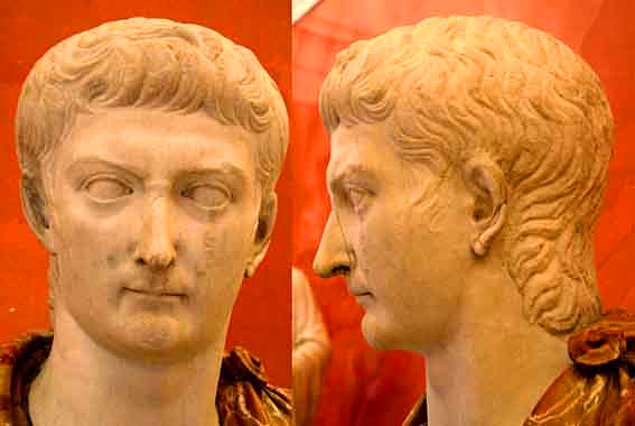8 пошлых и развратных вещей, которые совершали римские императоры