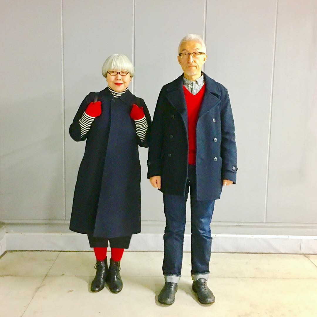 Супружеская пара из Японии уже 37 лет одевается в одинаковом стиле